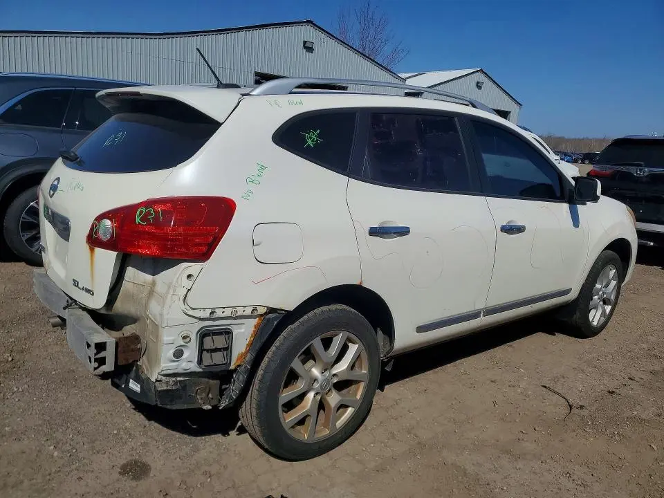 2013 NISSAN ROGUE S  