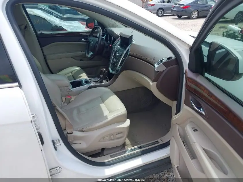 2011 CADILLAC SRX PERFORMANCE COLLECTION