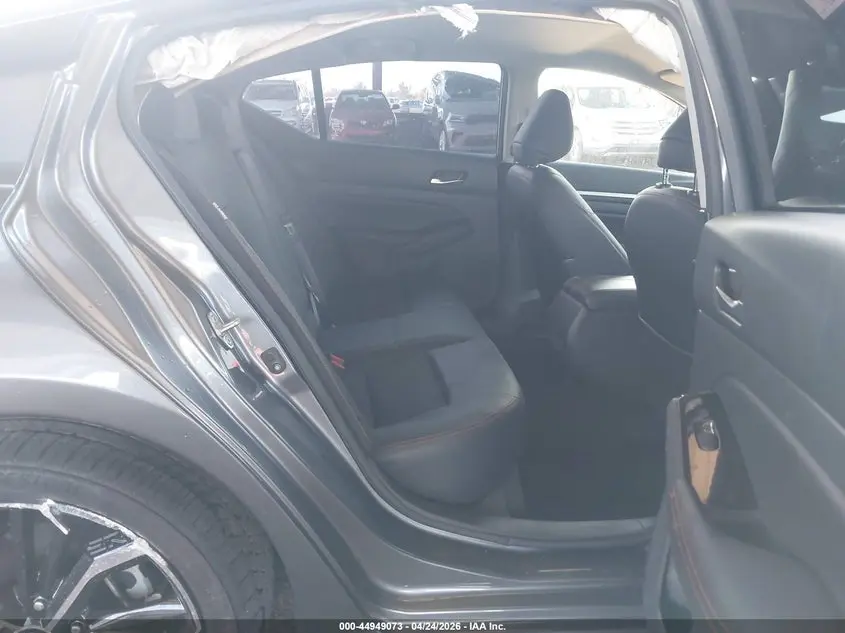 2023 NISSAN ALTIMA SR FWD