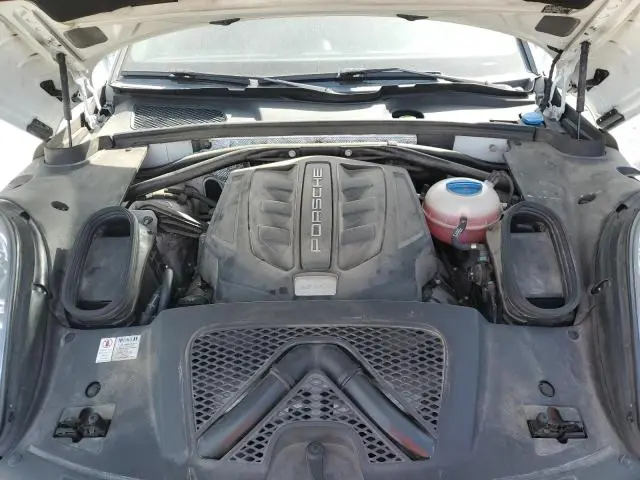 2016 PORSCHE MACAN S  