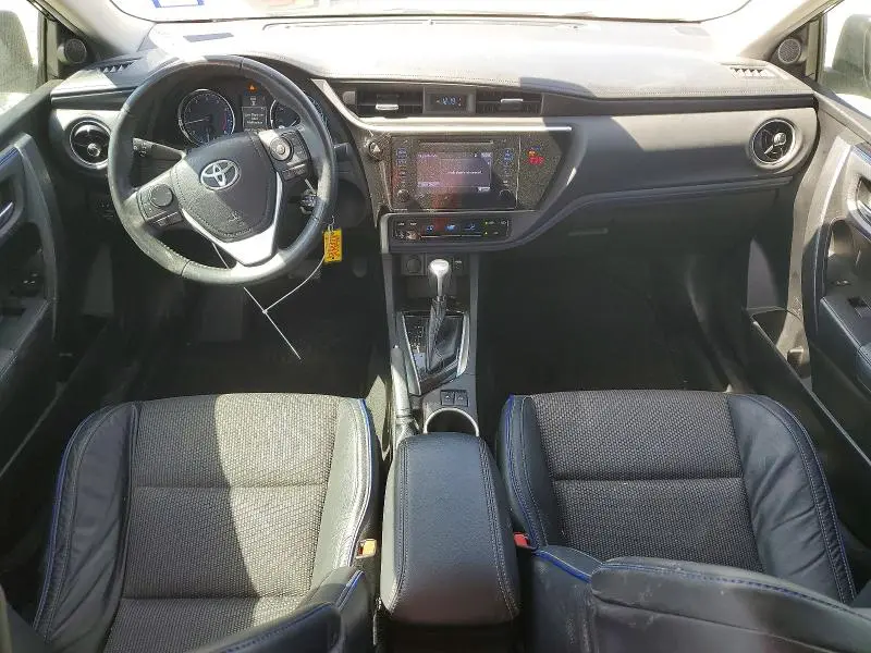 2019 TOYOTA COROLLA SE  