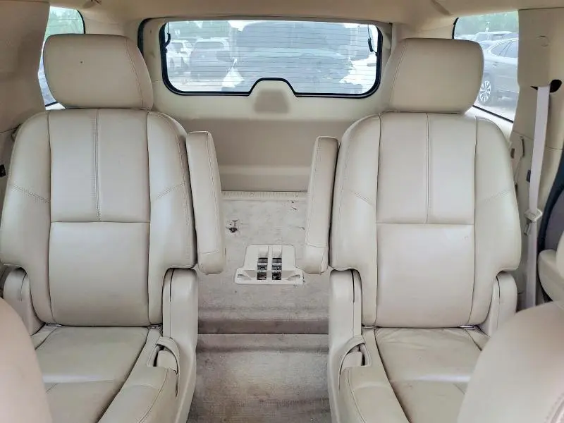 2011 CHEVROLET TAHOE K1500 LT  