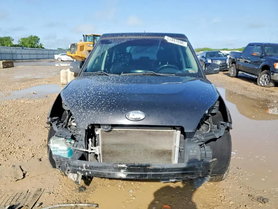 2013 KIA SOUL +  