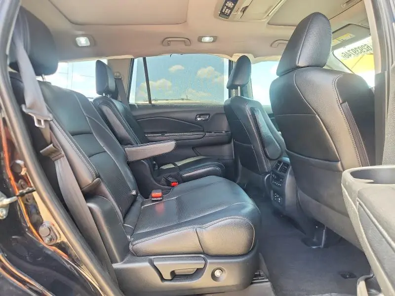 2017 HONDA PILOT ELITE  