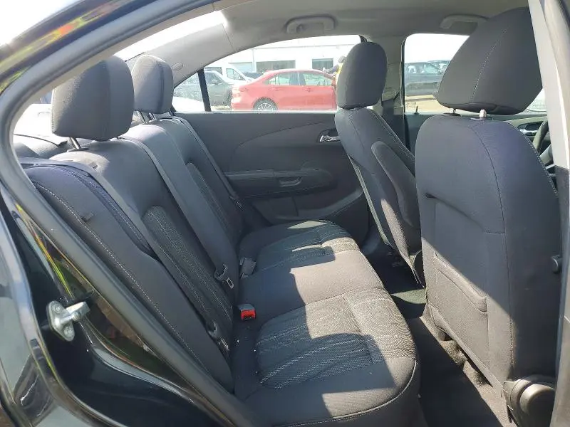 2015 CHEVROLET SONIC LT  