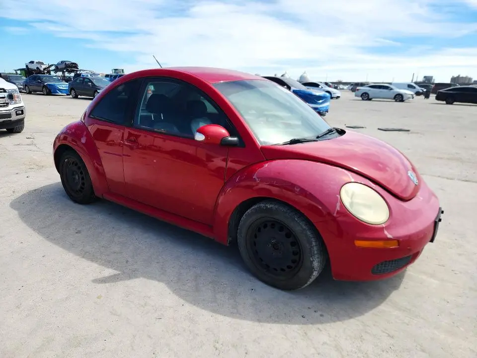 2010 VOLKSWAGEN NEW BEETLE   