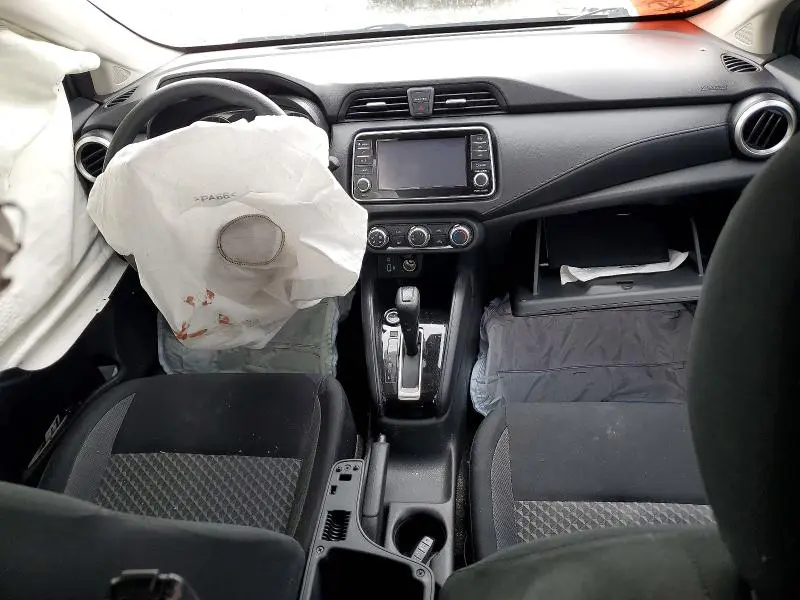 2020 NISSAN VERSA S  