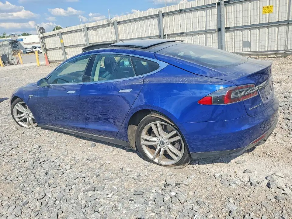 2015 TESLA MODEL S   