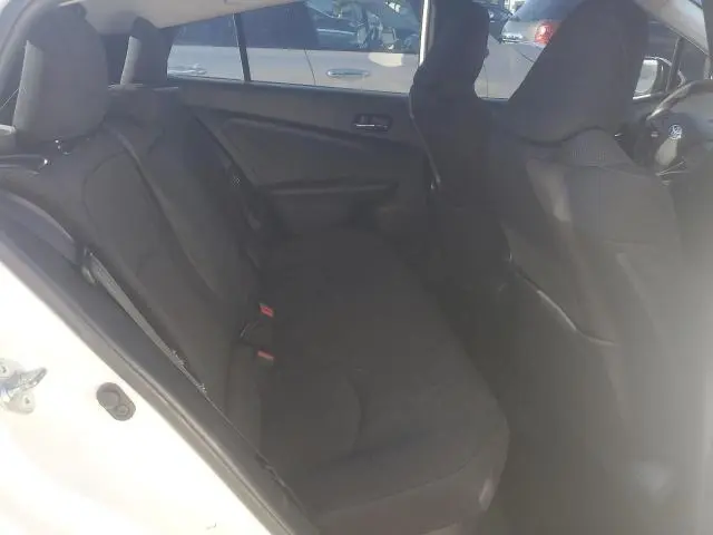 2020 TOYOTA PRIUS LE  