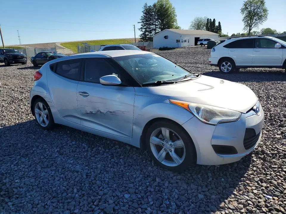 2012 HYUNDAI VELOSTER BASE  