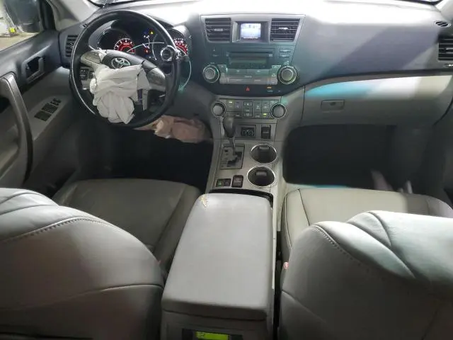2010 TOYOTA HIGHLANDER SE  