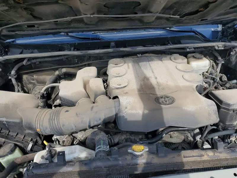 2013 TOYOTA 4RUNNER SR5  