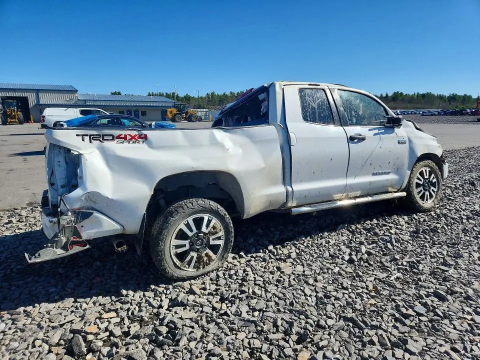 2020 TOYOTA TUNDRA SR5  