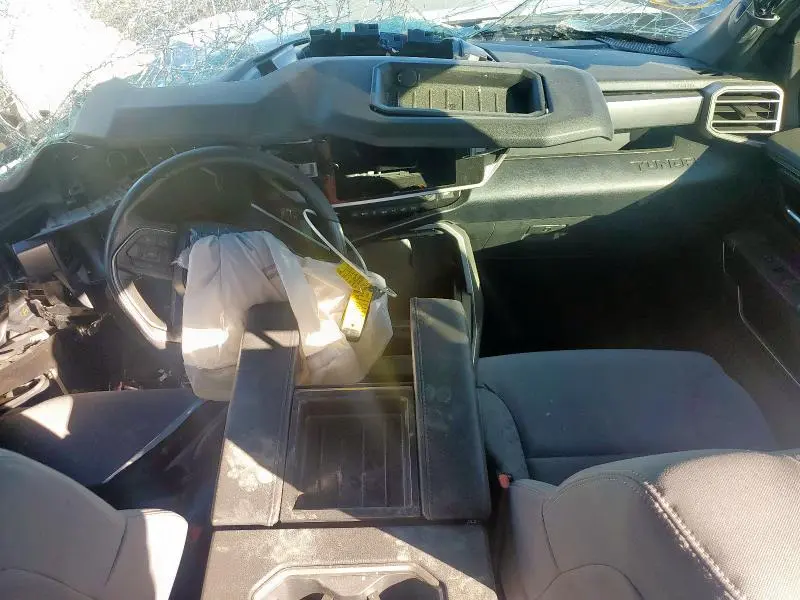 2025 TOYOTA TUNDRA CREWMAX SR5  