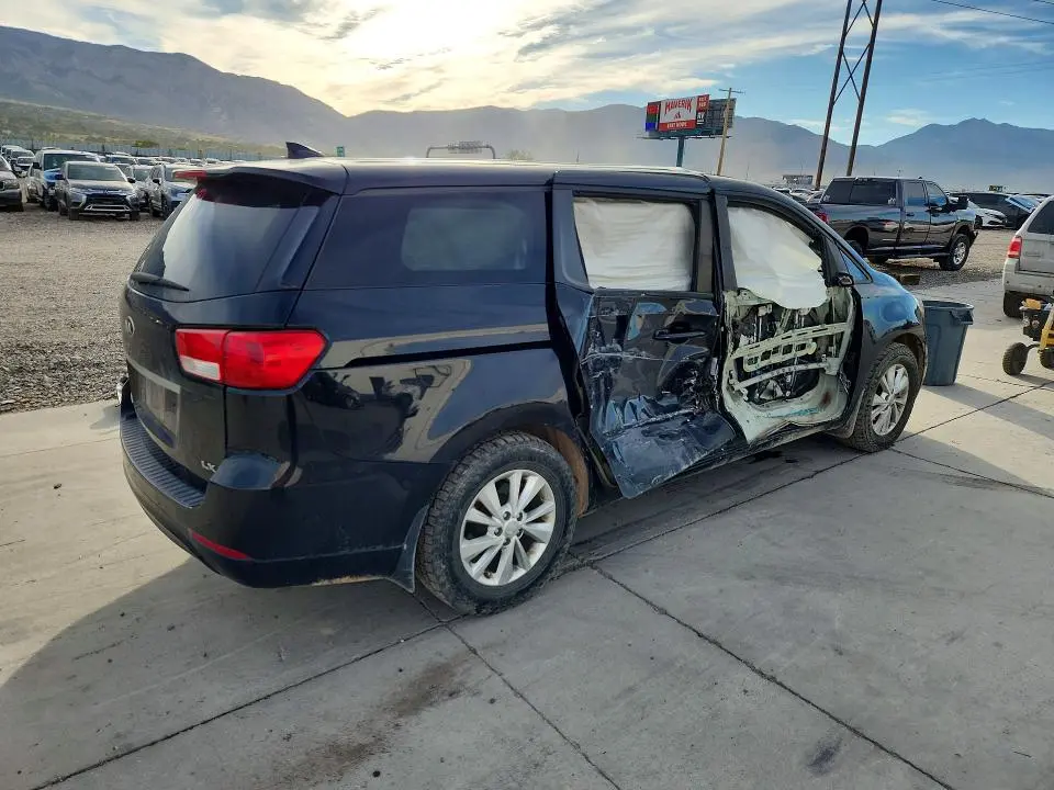 2017 KIA SEDONA LX  