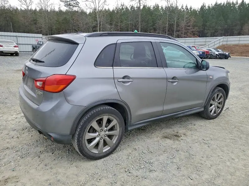 2013 MITSUBISHI OUTLANDER SPORT LE  