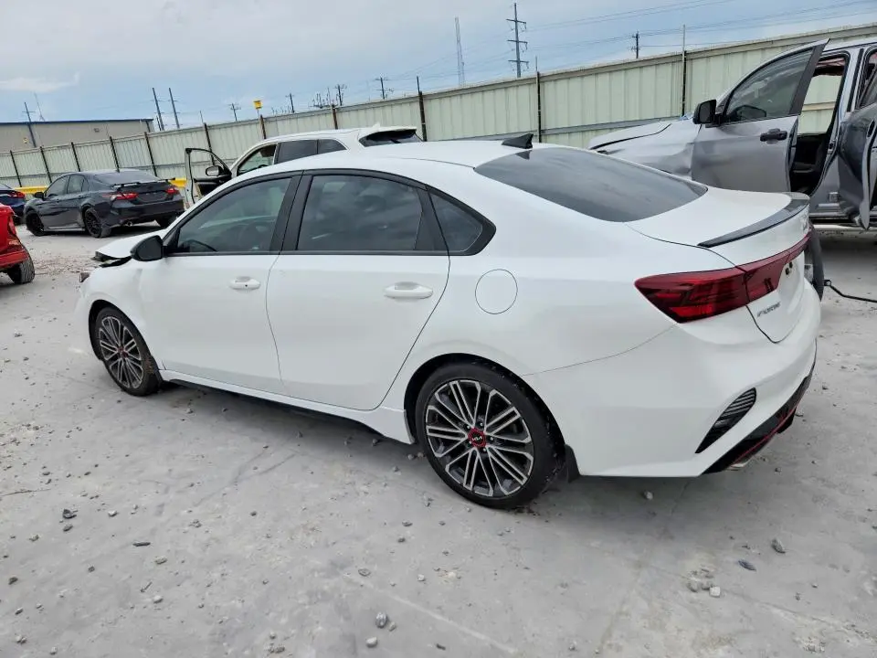 2023 KIA FORTE GT  