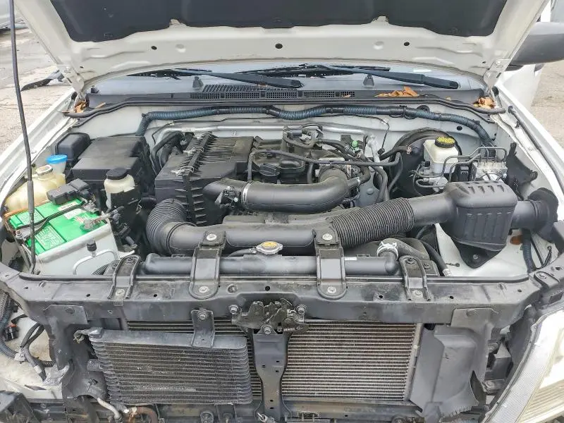 2012 NISSAN FRONTIER S  