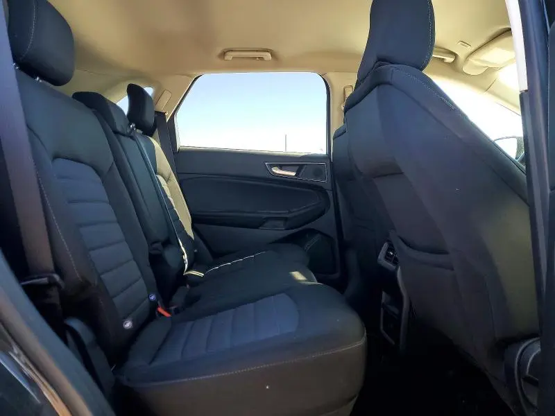 2023 FORD EDGE SE  
