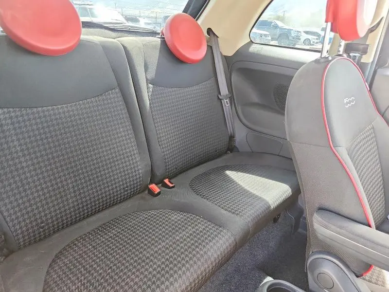 2017 FIAT 500 POP  