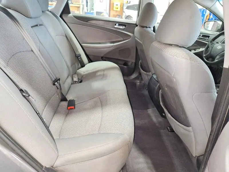 2011 HYUNDAI SONATA GLS  