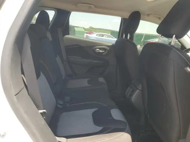 2015 JEEP CHEROKEE SPORT  