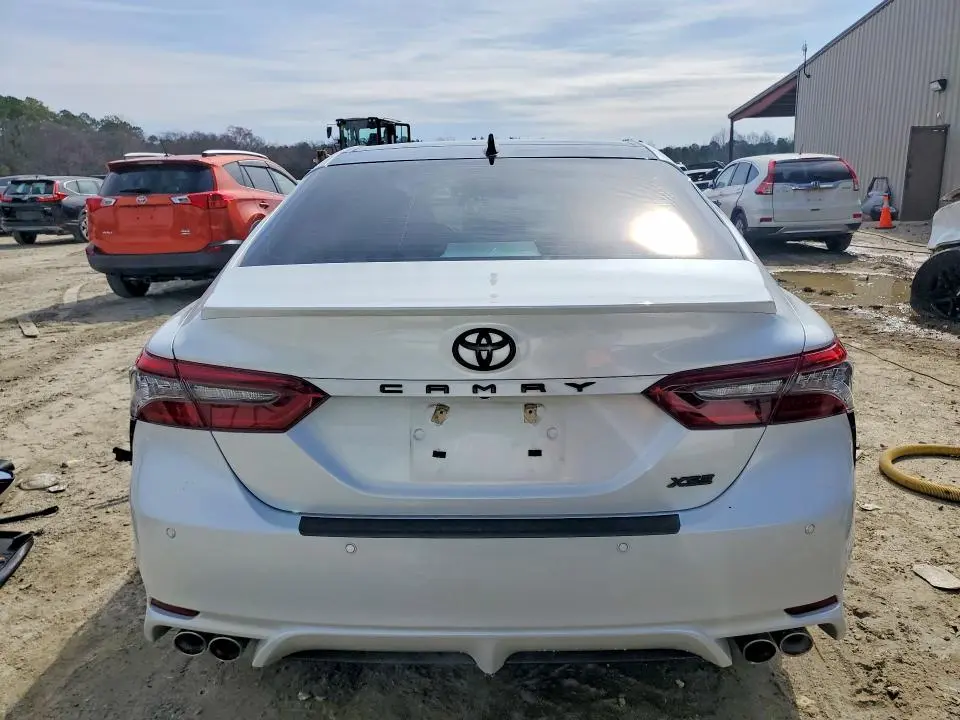 2022 TOYOTA CAMRY XSE V6  