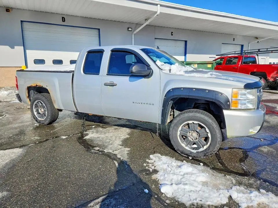 2011 CHEVROLET SILVERADO K1500 LT  