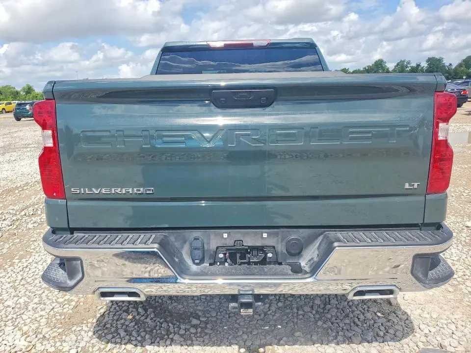 2025 CHEVROLET SILVERADO K1500 LT  