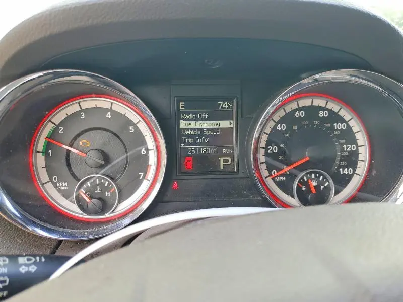 2013 DODGE DURANGO SXT  