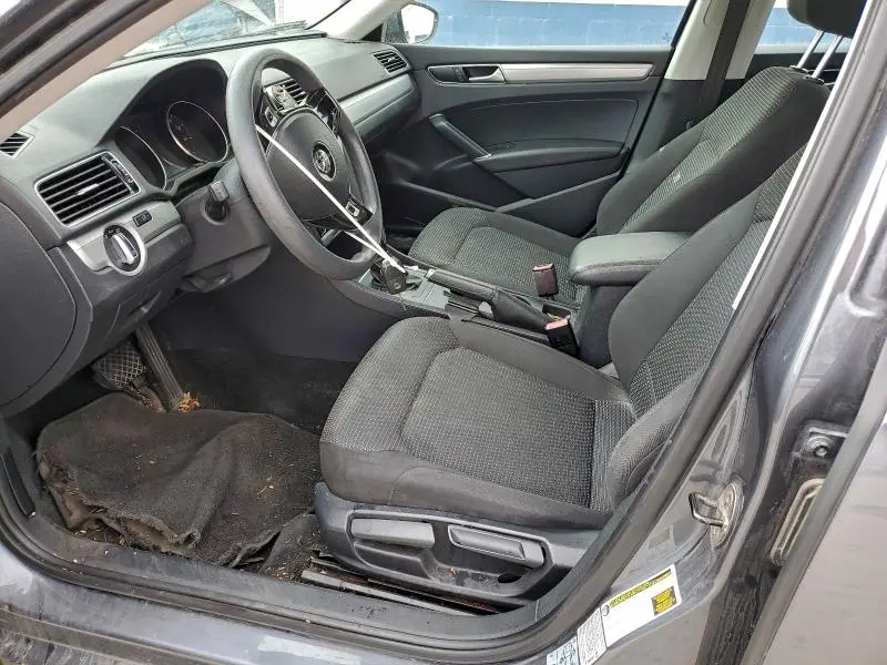 2016 VOLKSWAGEN PASSAT S  