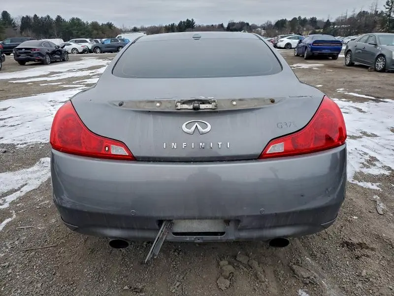 2012 INFINITI G37   