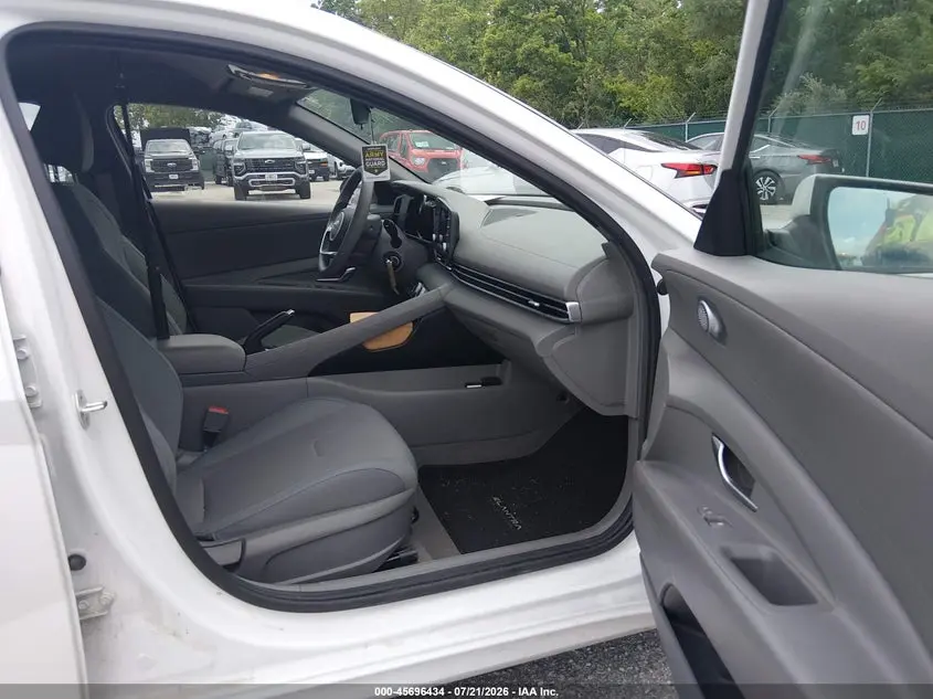 2021 HYUNDAI ELANTRA SE