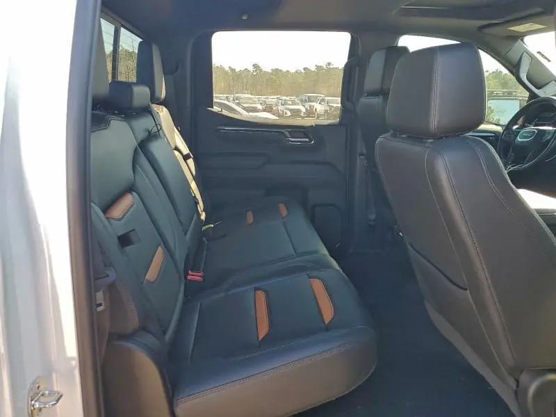 2023 GMC SIERRA K1500 AT4  