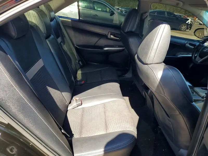 2014 TOYOTA CAMRY SE  