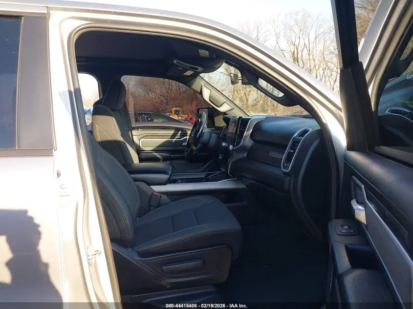 2021 RAM 1500 BIG HORN  4X4 5'7 BOX