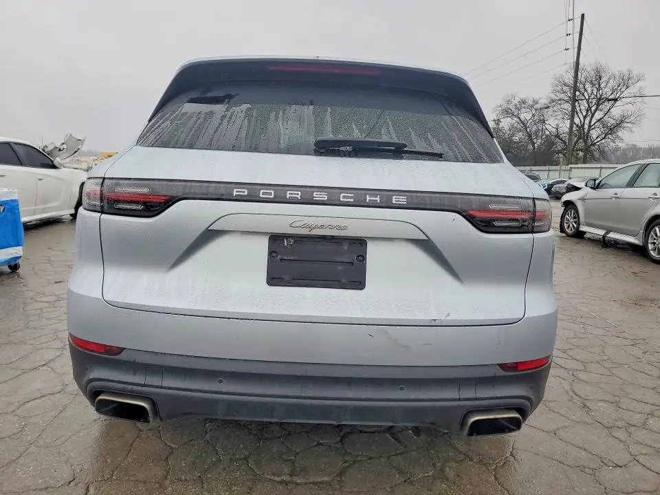 2019 PORSCHE CAYENNE   