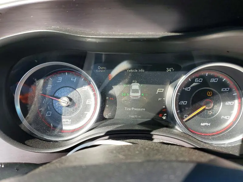 2015 DODGE CHARGER SE  