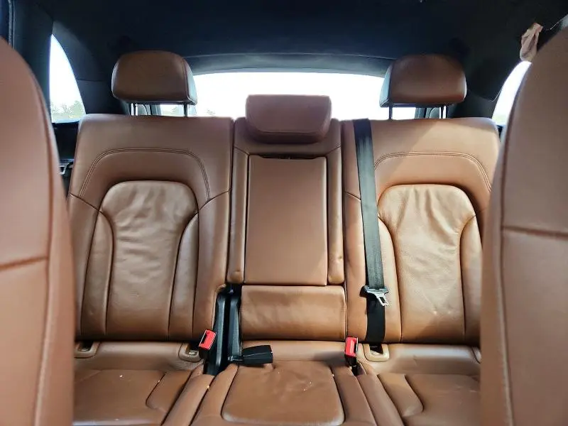 2011 AUDI Q5 PREMIUM PLUS  