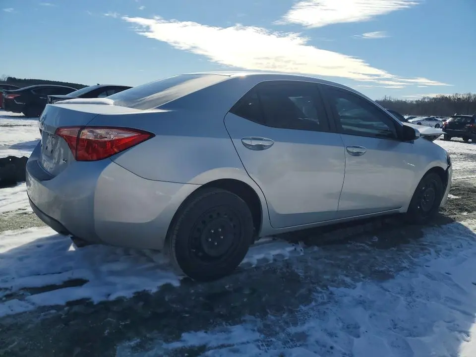 2018 TOYOTA COROLLA   