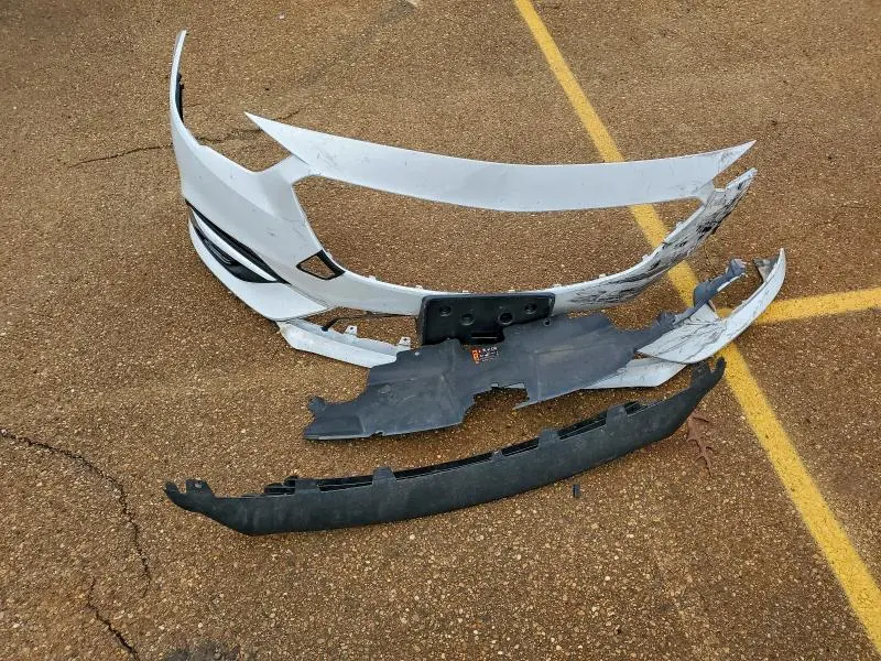 2019 BUICK REGAL ESSENCE  