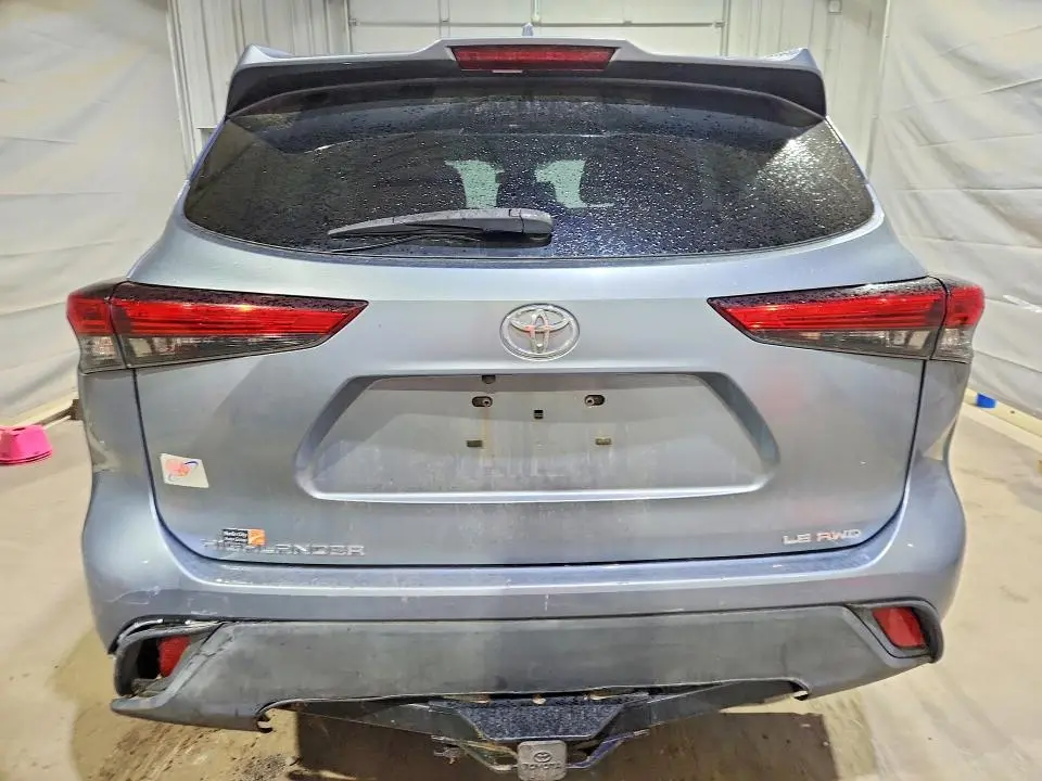 2020 TOYOTA HIGHLANDER LE  