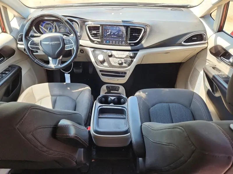 2020 CHRYSLER PACIFICA TOURING  