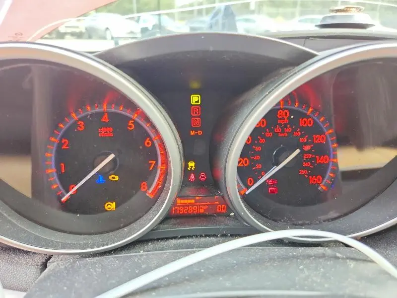 2011 MAZDA 3 S  