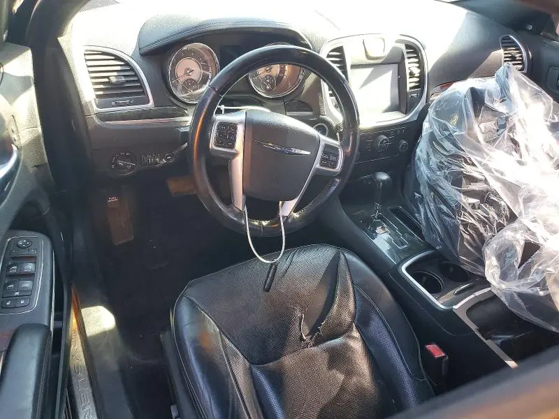 2013 CHRYSLER 300C   