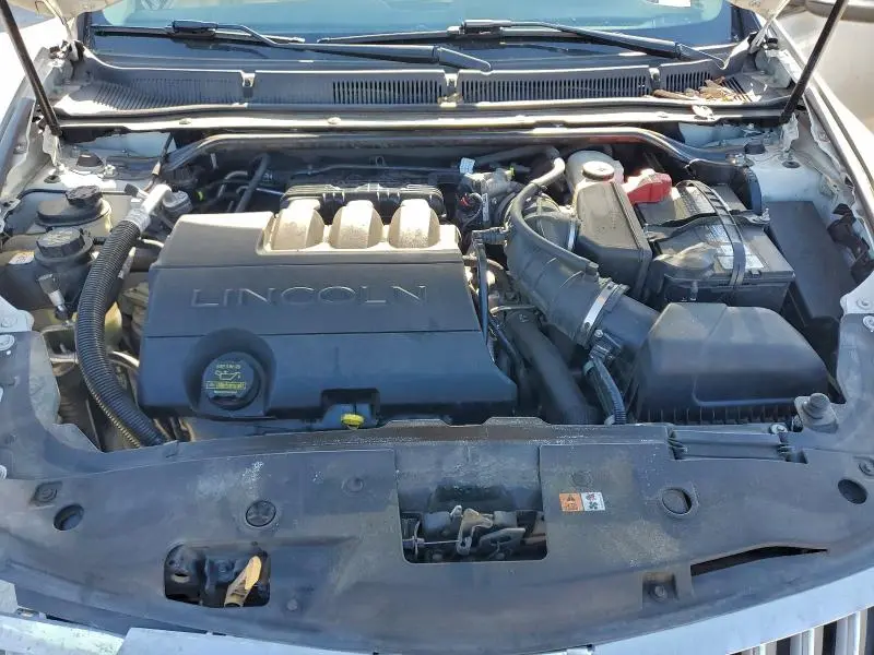 2011 LINCOLN MKS   