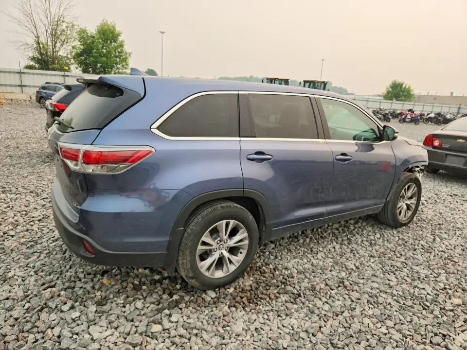 2016 TOYOTA HIGHLANDER LE PLUS  