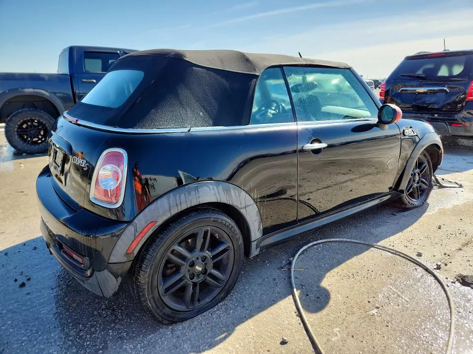 2014 MINI COOPER S  