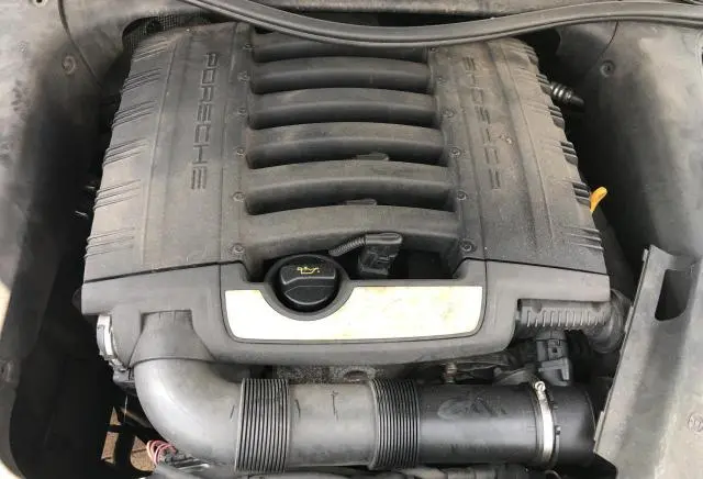 2010 PORSCHE CAYENNE   