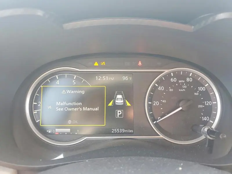 2020 NISSAN VERSA SV  